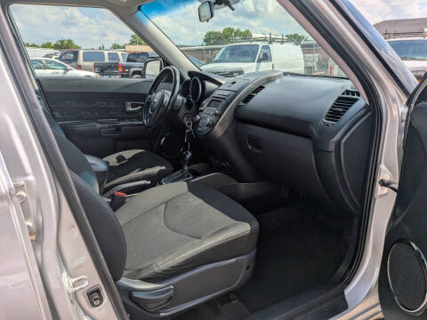 2013 Kia Soul +