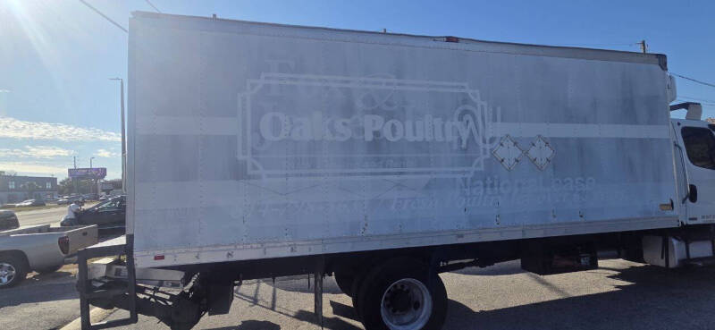 2008 Freightliner M2 106