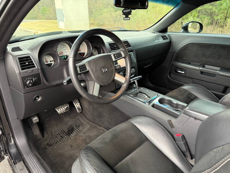 2010 Dodge Challenger SRT8