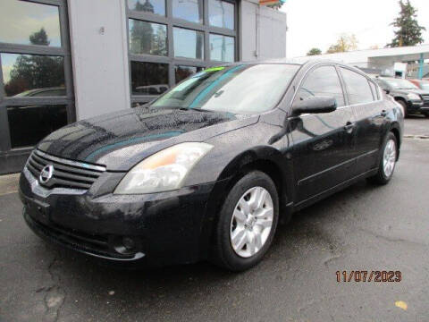 2009 Nissan Altima for sale at ALPINE MOTORS in Milwaukie OR