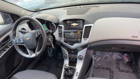 2016 Chevrolet Cruze Limited 1LT Manual