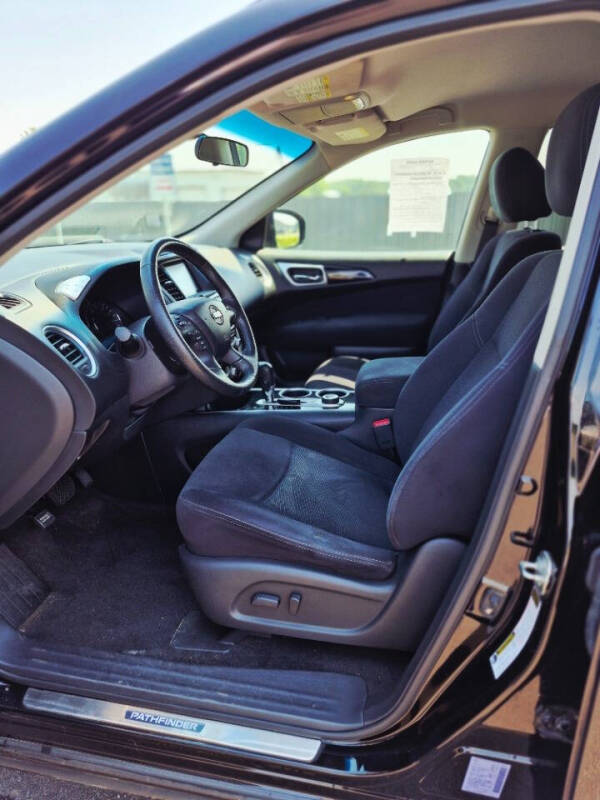 2013 Nissan Pathfinder SV