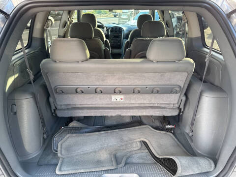 2005 Dodge Caravan SXT