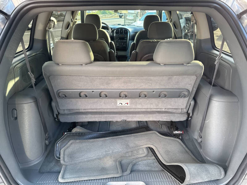 2005 Dodge Caravan SXT