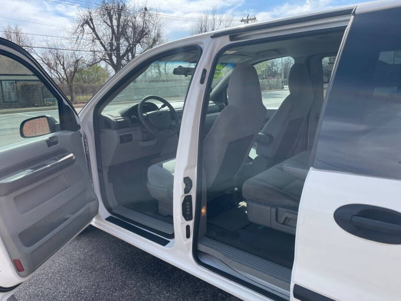 2004 Ford Freestar S