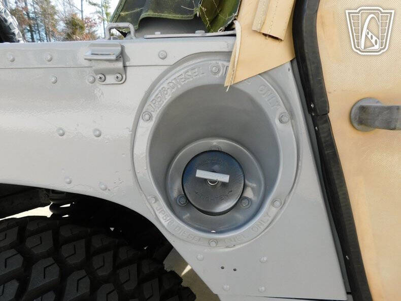 1999 AM General Hummer