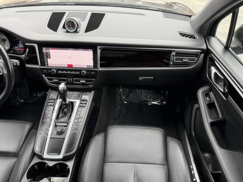 2020 Porsche Macan S