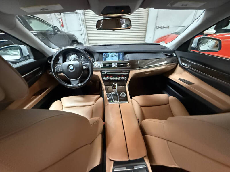 2012 BMW 7 Series 740Li