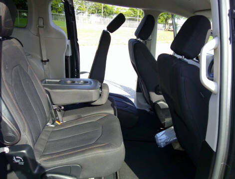 2017 Chrysler Pacifica LX
