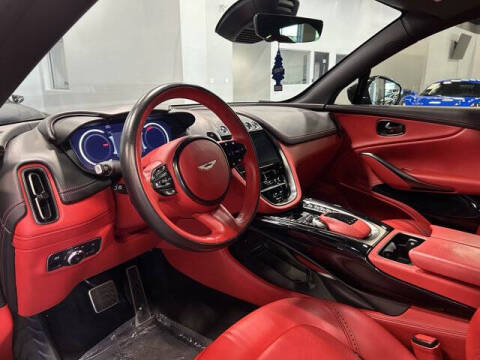 2022 Aston Martin DBX