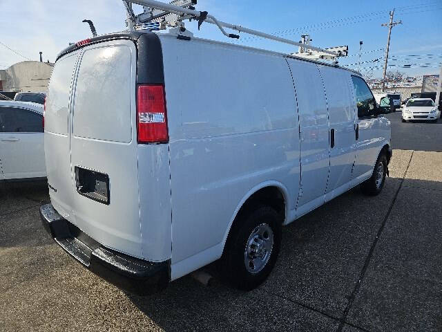 2021 Chevrolet Express 2500