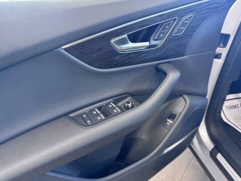 2022 Audi Q7 quattro Premium Plus 55 TFSI