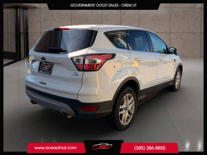 2017 Ford Escape SE