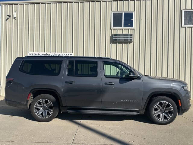 2023 Jeep Wagoneer L Series II