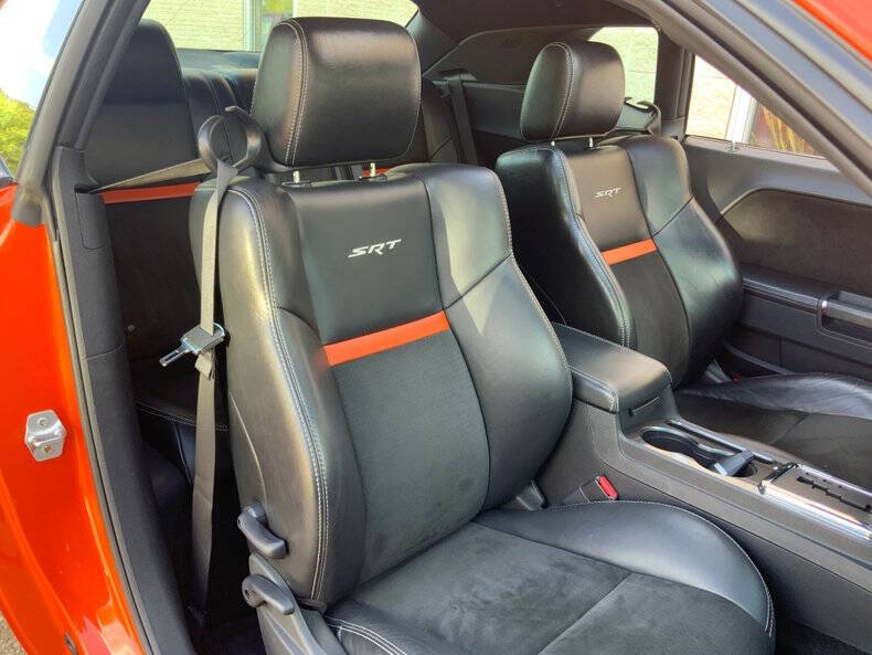 2008 Dodge Challenger SRT8