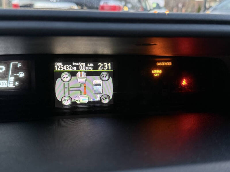 2016 Toyota Prius c Three