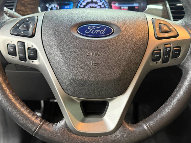 2019 Ford Taurus Limited