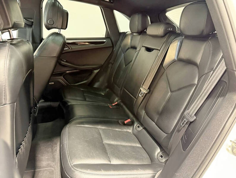 2017 Porsche Macan S