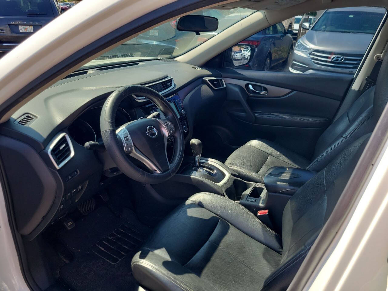 2016 Nissan Rogue - $8,995