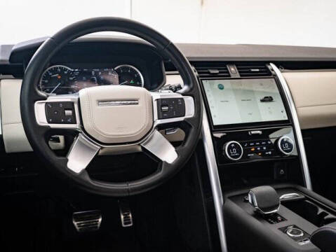 2023 Land Rover Discovery P360 S R-Dynamic