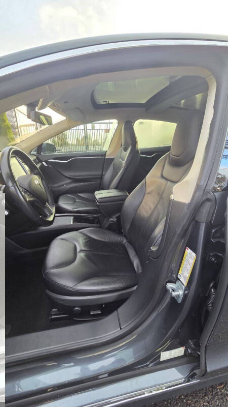 2014 Tesla Model S 85