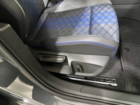 2026 Volkswagen Golf R 4Motion