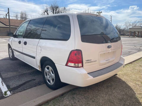 2004 Ford Freestar S