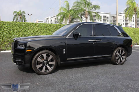 Full vehicle details of 2022 Rolls-Royce Cullinan Cullinan Diamond Black  Tailored Purple Piano Black available for sale at Rolls-Royce Motor Cars  Miami 2060 Biscayne Blvd,Miami,33137,Florida,USA for €339,449