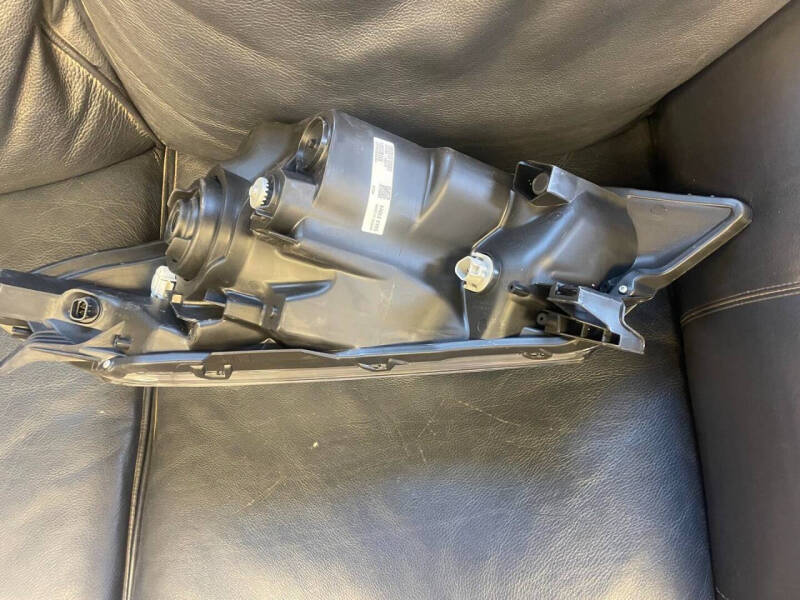 2005 Toyota YARIS HEADLIGHT RIGHT