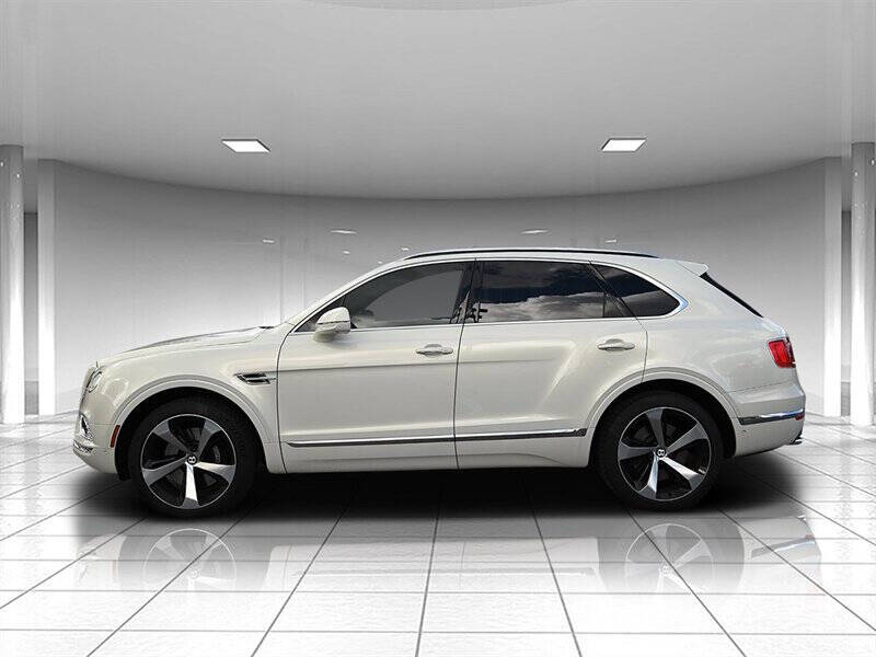 2019 Bentley Bentayga 38