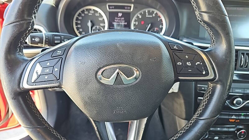 2018 Infiniti QX30 Luxury
