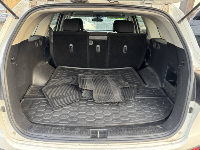 2017 Kia Sorento LX