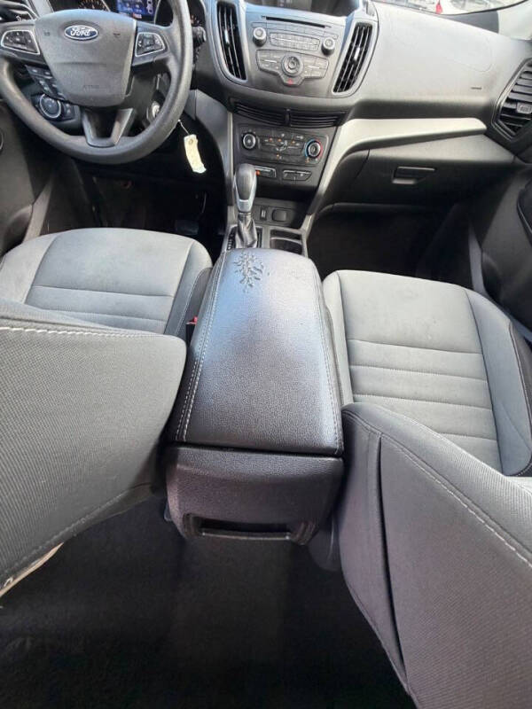 2017 Ford Escape S