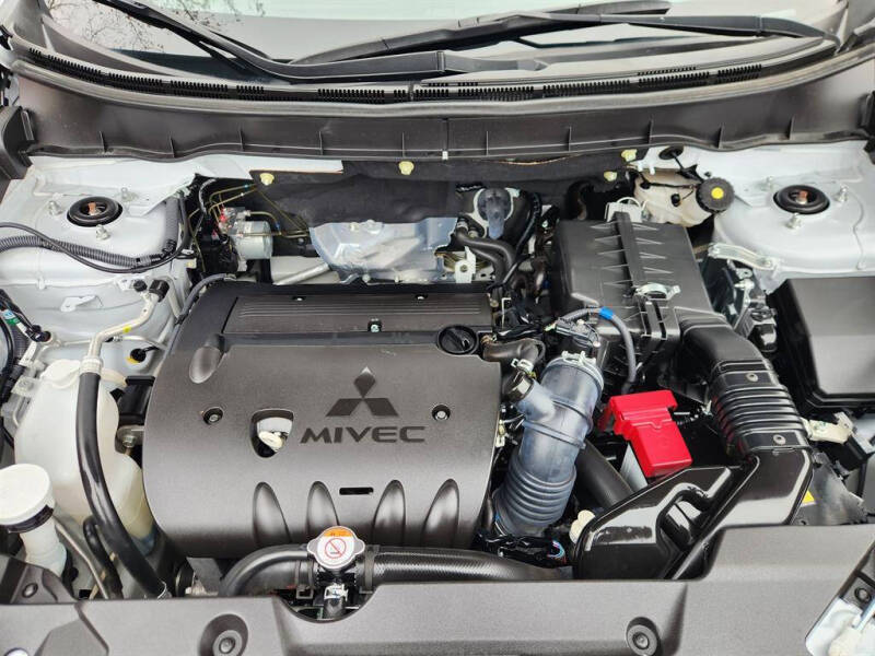 2024 Mitsubishi Outlander Sport ES