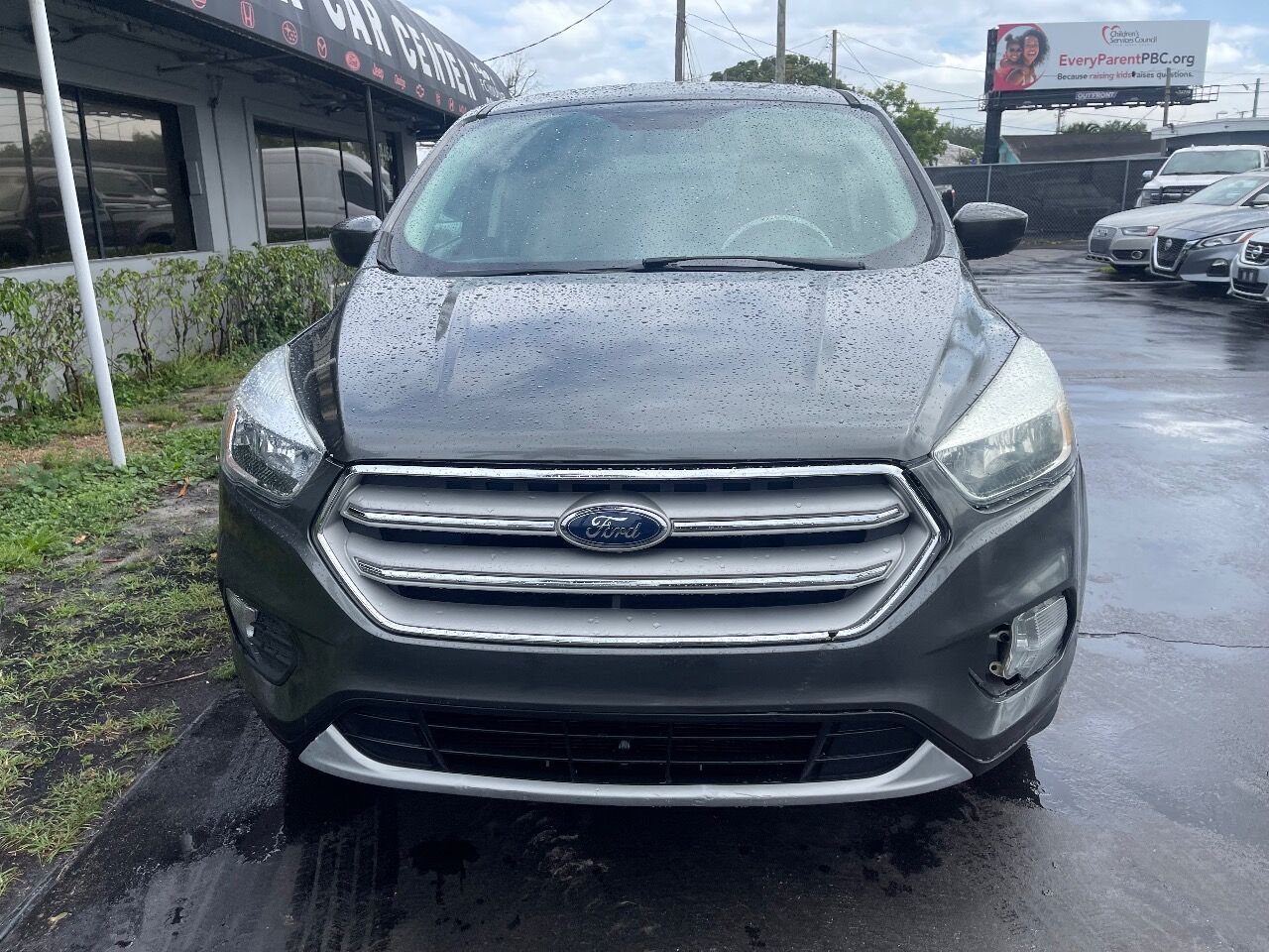 2017 Ford Escape  - $10,900