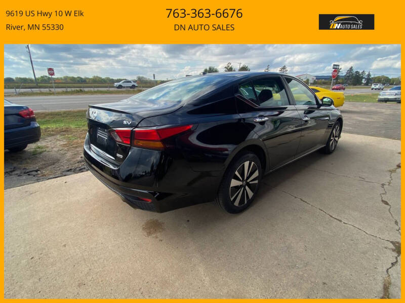 2022 Nissan Altima 2.5 SV