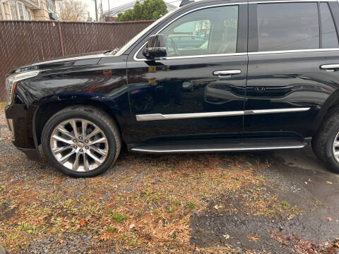 2018 Cadillac Escalade Luxury