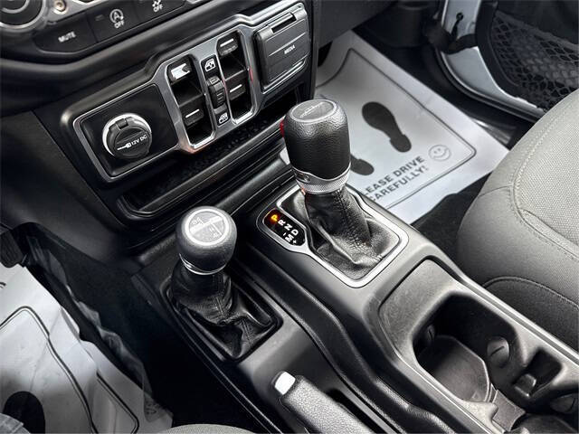 2022 Jeep Gladiator Willys