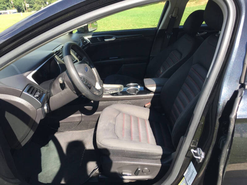 2013 Ford Fusion SE