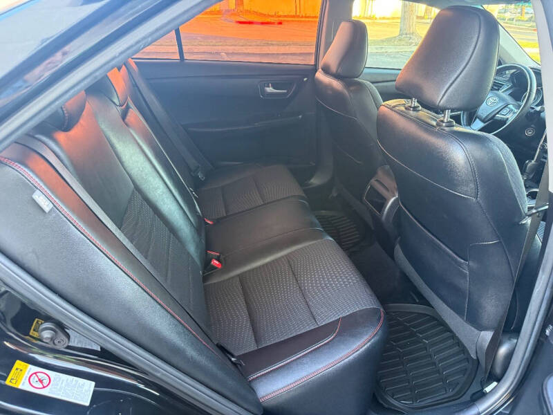 2015 Toyota Camry SE