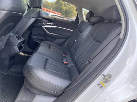 2024 Audi Q8 e-tron quattro Prestige