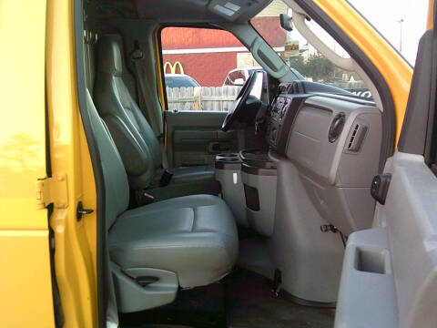 2013 Ford E-Series E-350 SD