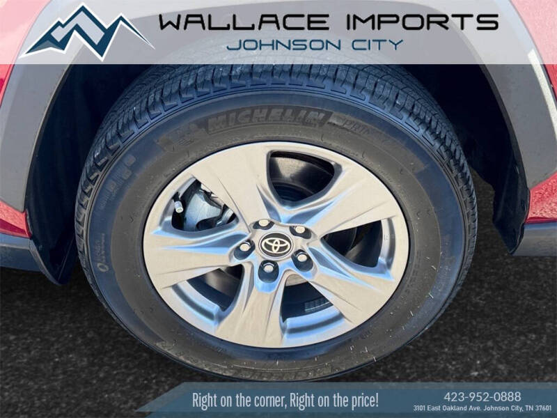 2023 Toyota RAV4 XLE