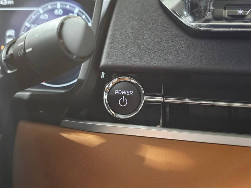 2025 Mitsubishi Outlander PHEV