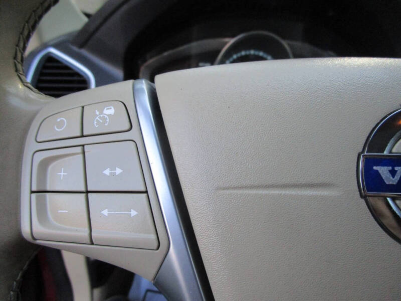 2015 Volvo XC60 T6 Drive-E Platinum
