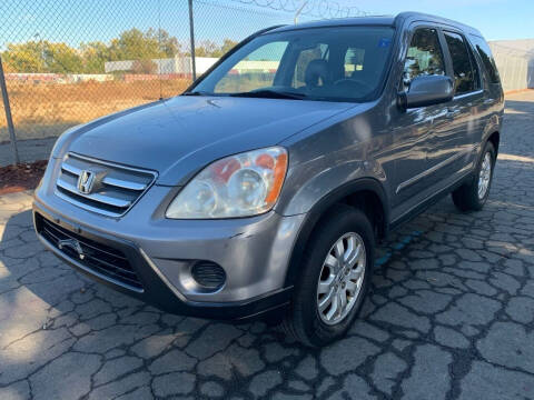 2006 Honda CR-V for sale at Lux Global Auto Sales in Sacramento CA