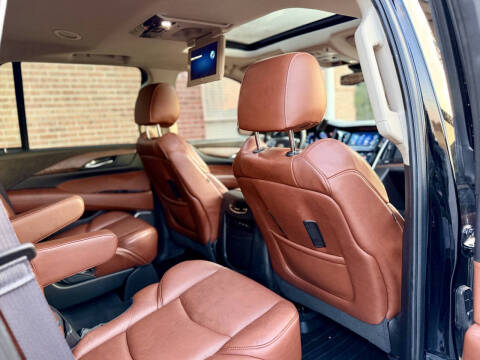 2017 Cadillac Escalade Luxury