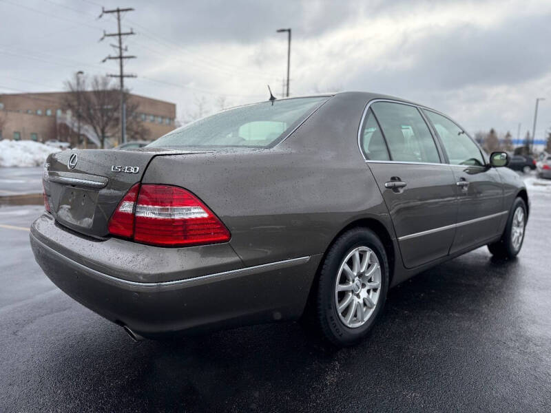 2004 Lexus LS 430