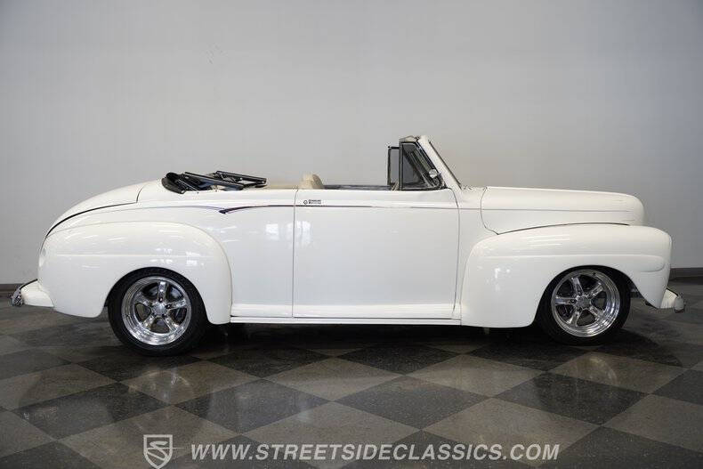 1947 Ford Deluxe