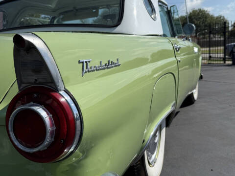 1956 Ford Thunderbird